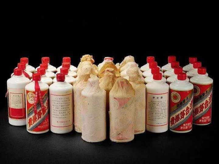 巫山日照岚山回收酒价格哪里回收(附近上门回收茅台酒）?